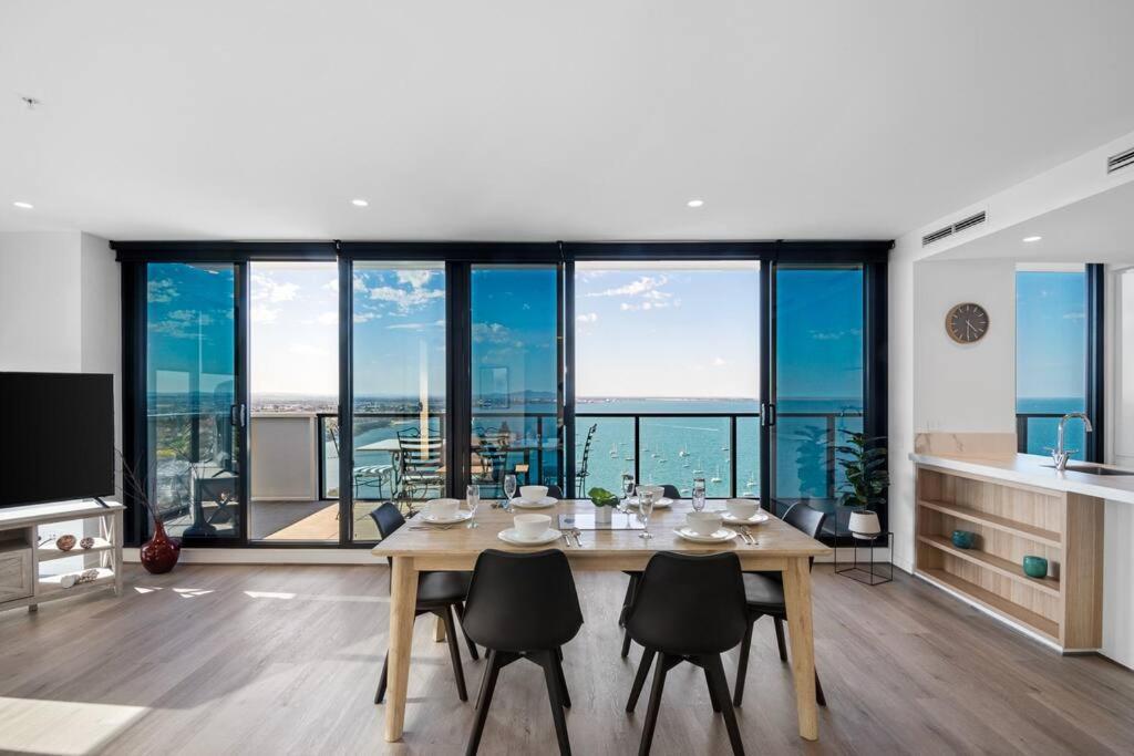 2br Penthouse With Bay Views By Short & Long Apartment *