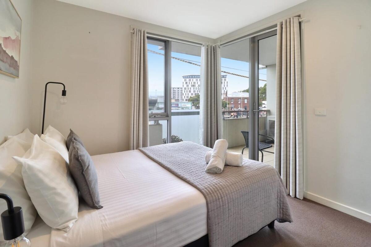 Apartment Terminus I Steps From Geelongs Buzz *