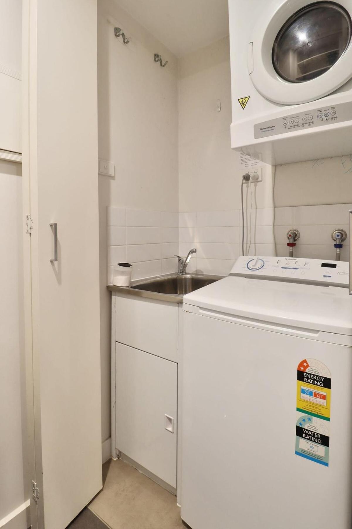 Apartment Terminus I Steps From Geelongs Buzz *