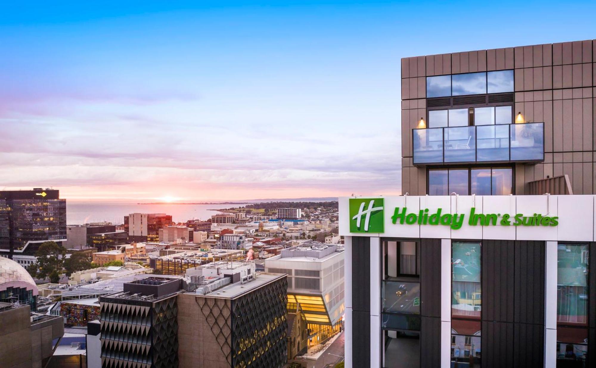 Hotel & By Ihg 4*
