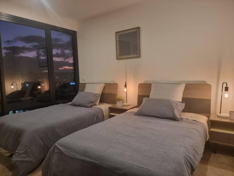 Apartment 2 Bedrooms Aptmt With Ocean View