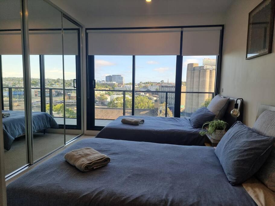 2 Bedrooms Aptmt With Ocean View * Geelong