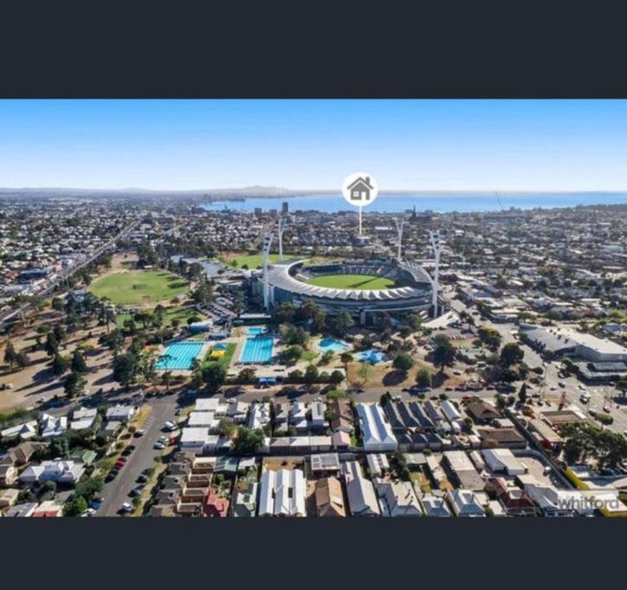Apartment Manhattan On Moorabool - Heritage Listed Cbd