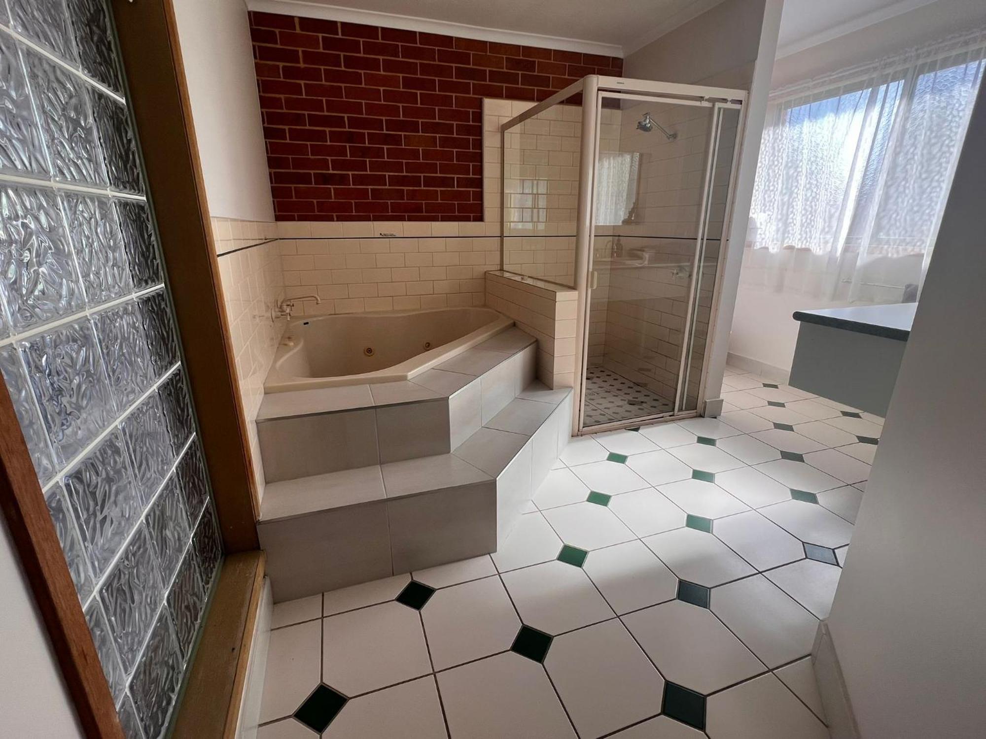 Rose Garden 4* Geelong