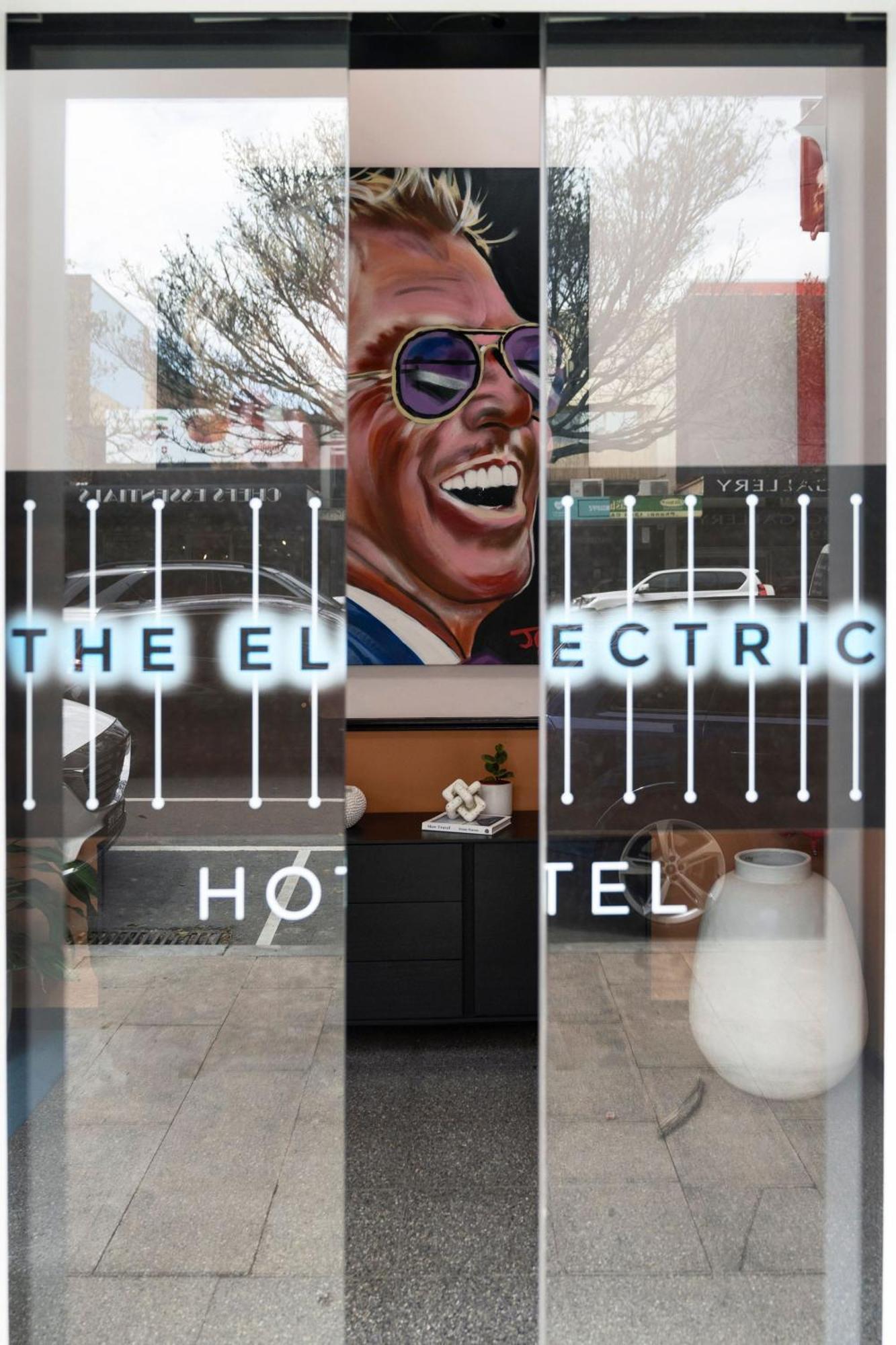 The Electric 4*