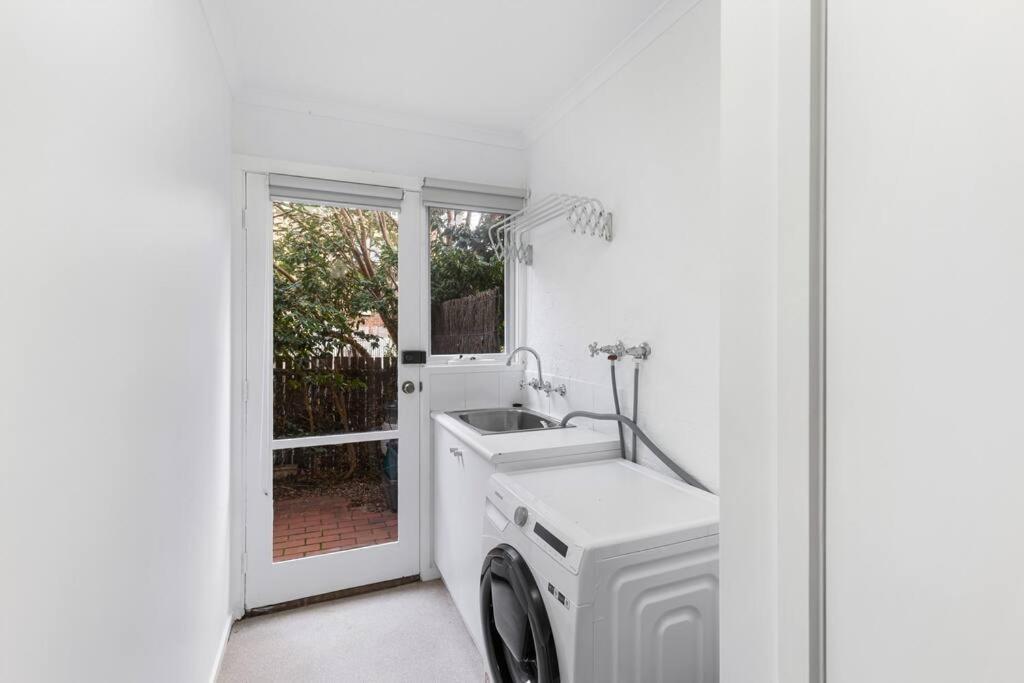 Apartment A Away From In Geelong