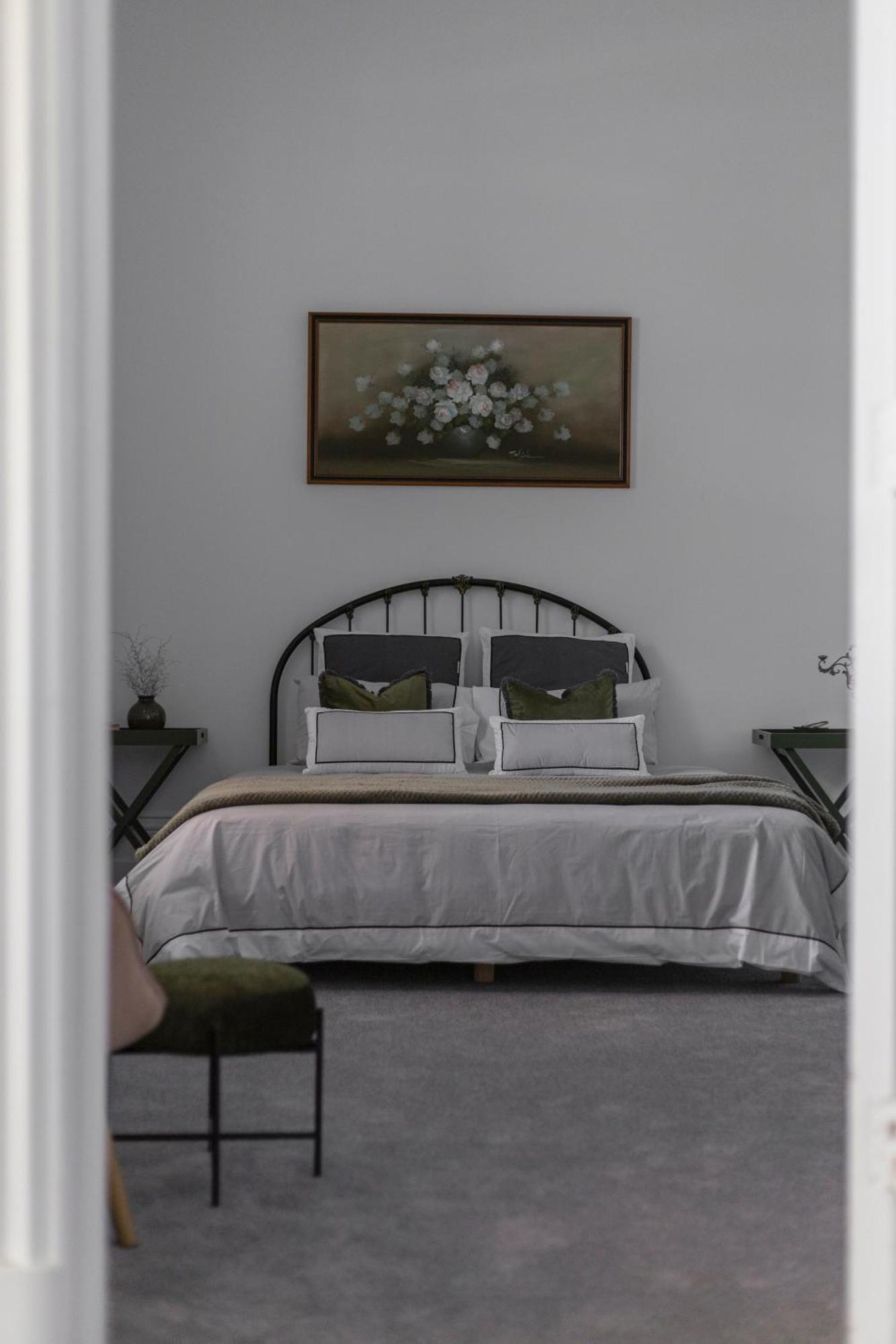 Myers Manor I Cbd Guest house