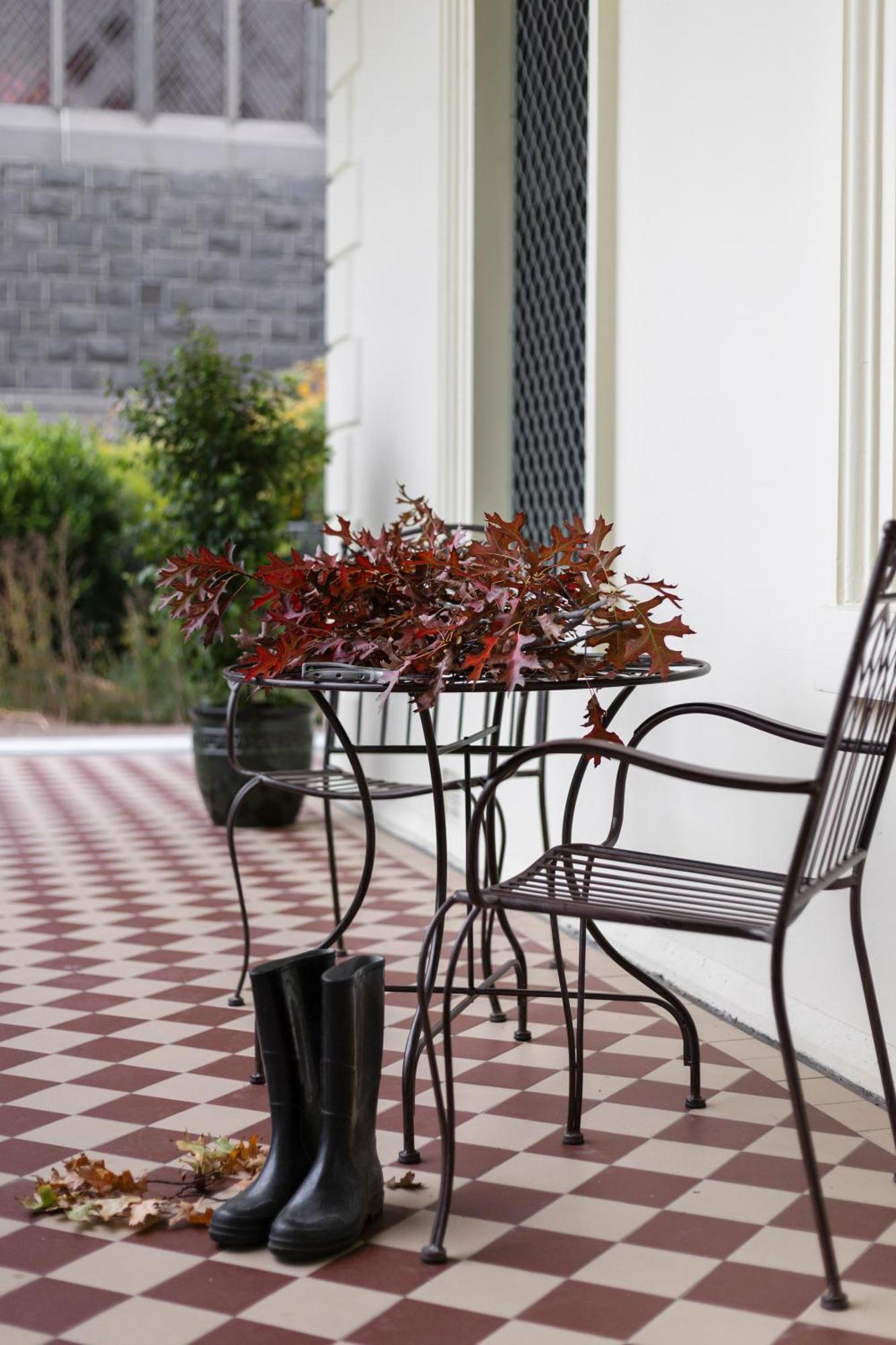 Myers Manor I Cbd Geelong