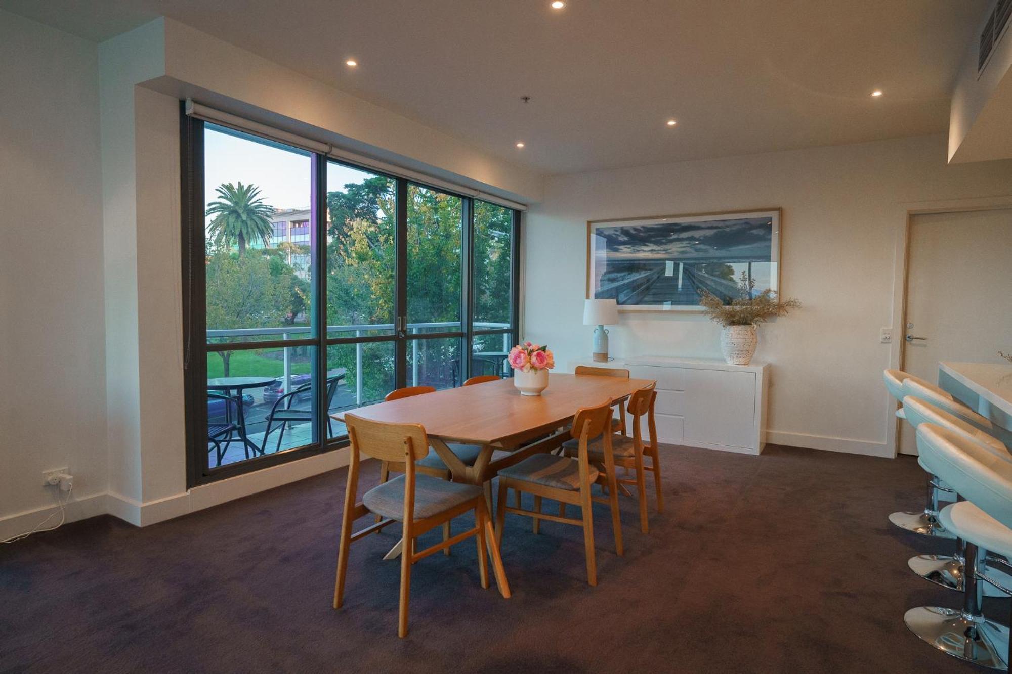 Apartment Luxury Overlooking Marina Geelong