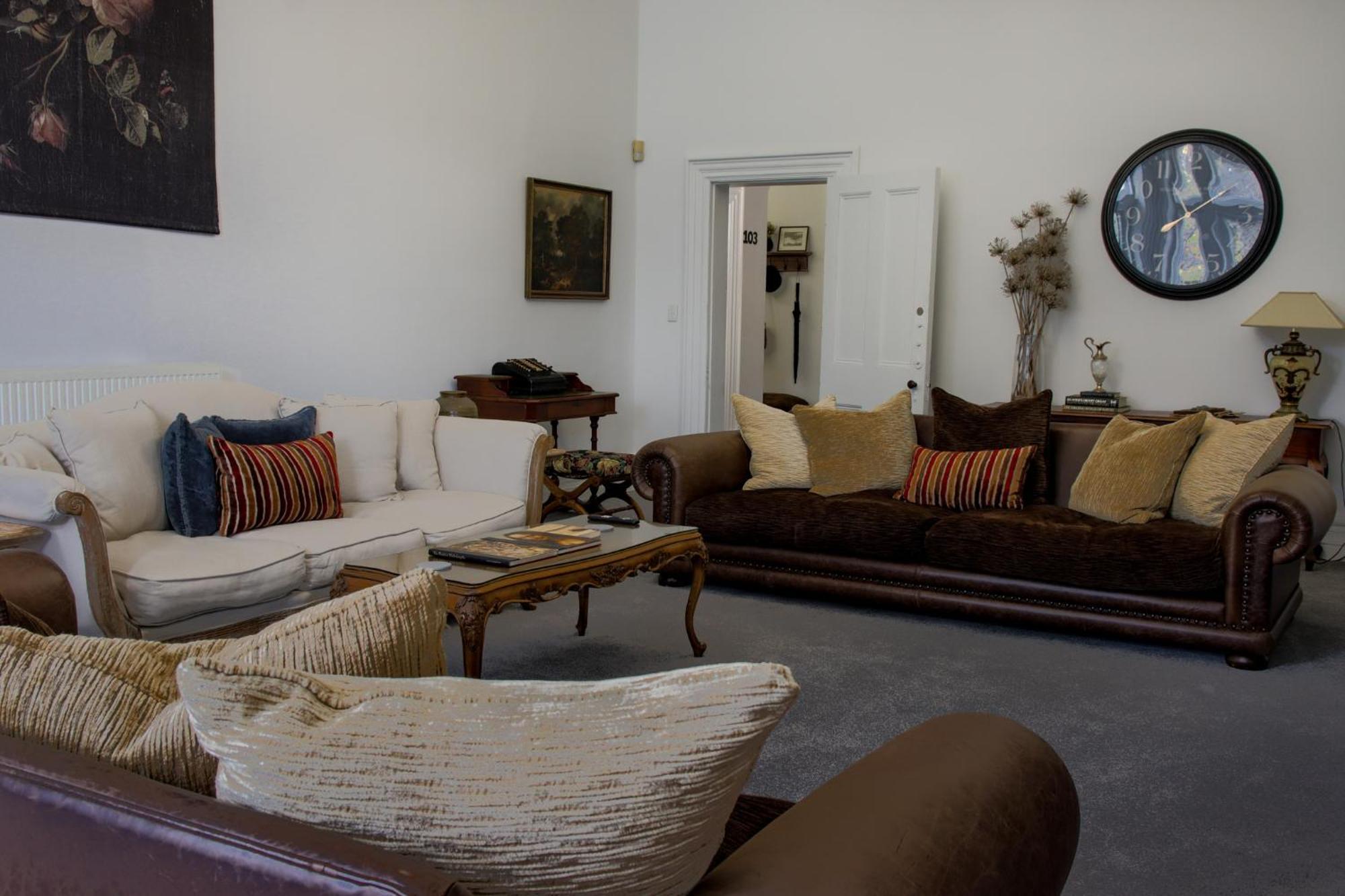 Myers Manor I Cbd