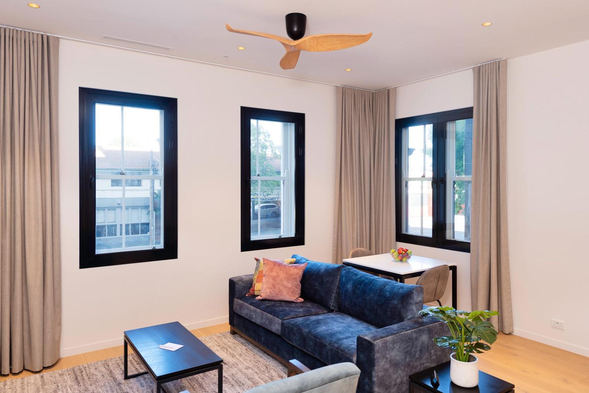 Oaks R Aparthotel