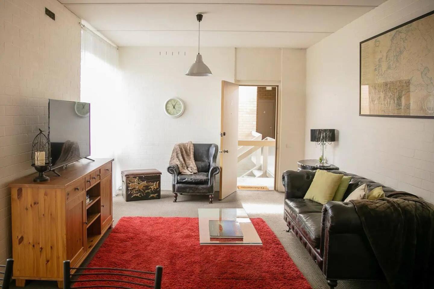 Mid-century Gem - Cbd * Geelong