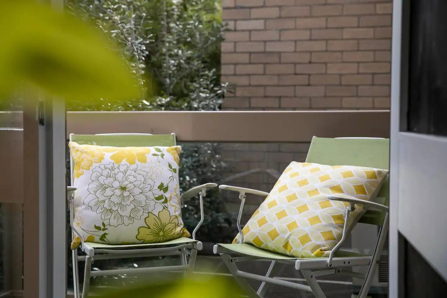 Mid-century Gem - Cbd Apartment Geelong