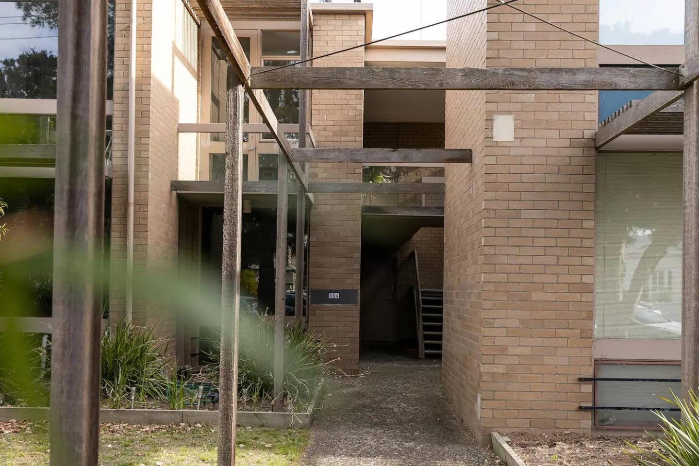 Mid-century Gem - Cbd Geelong