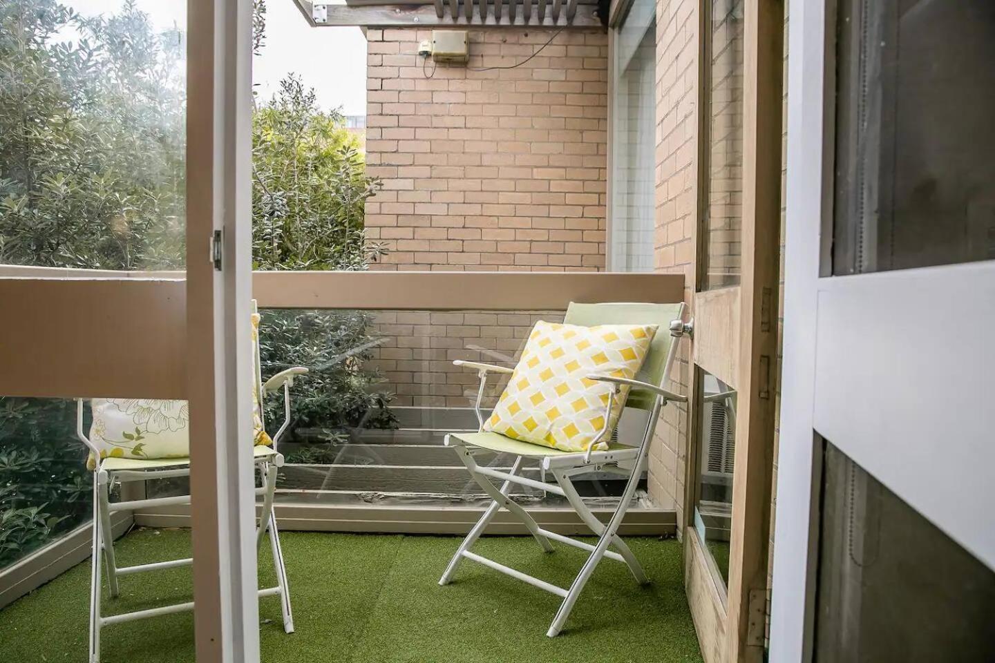 Mid-century Gem - Cbd *