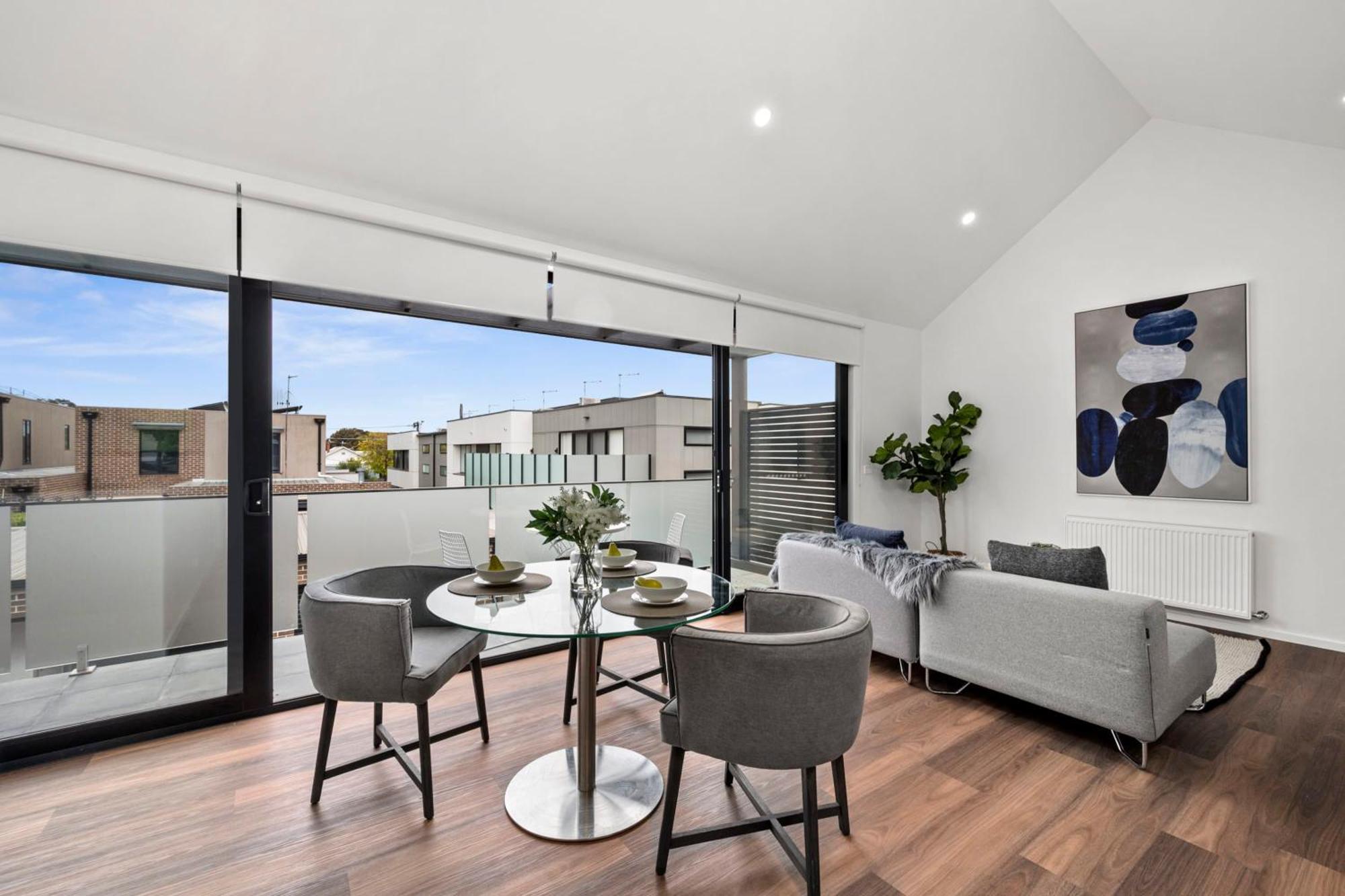 Modern Townhouse In Holiday home *