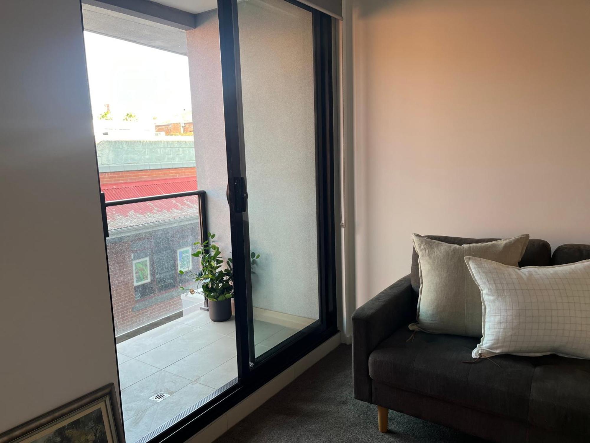 Modern In Geelong! Apartment