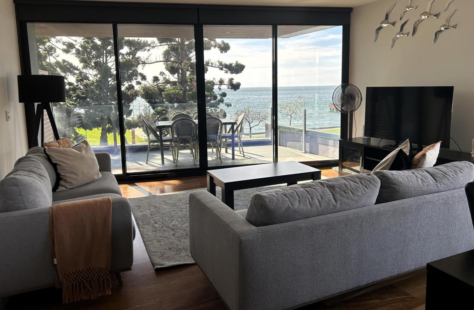 3 Bedroom Pier Point With Bay Views On The Waterfront 801 * Geelong