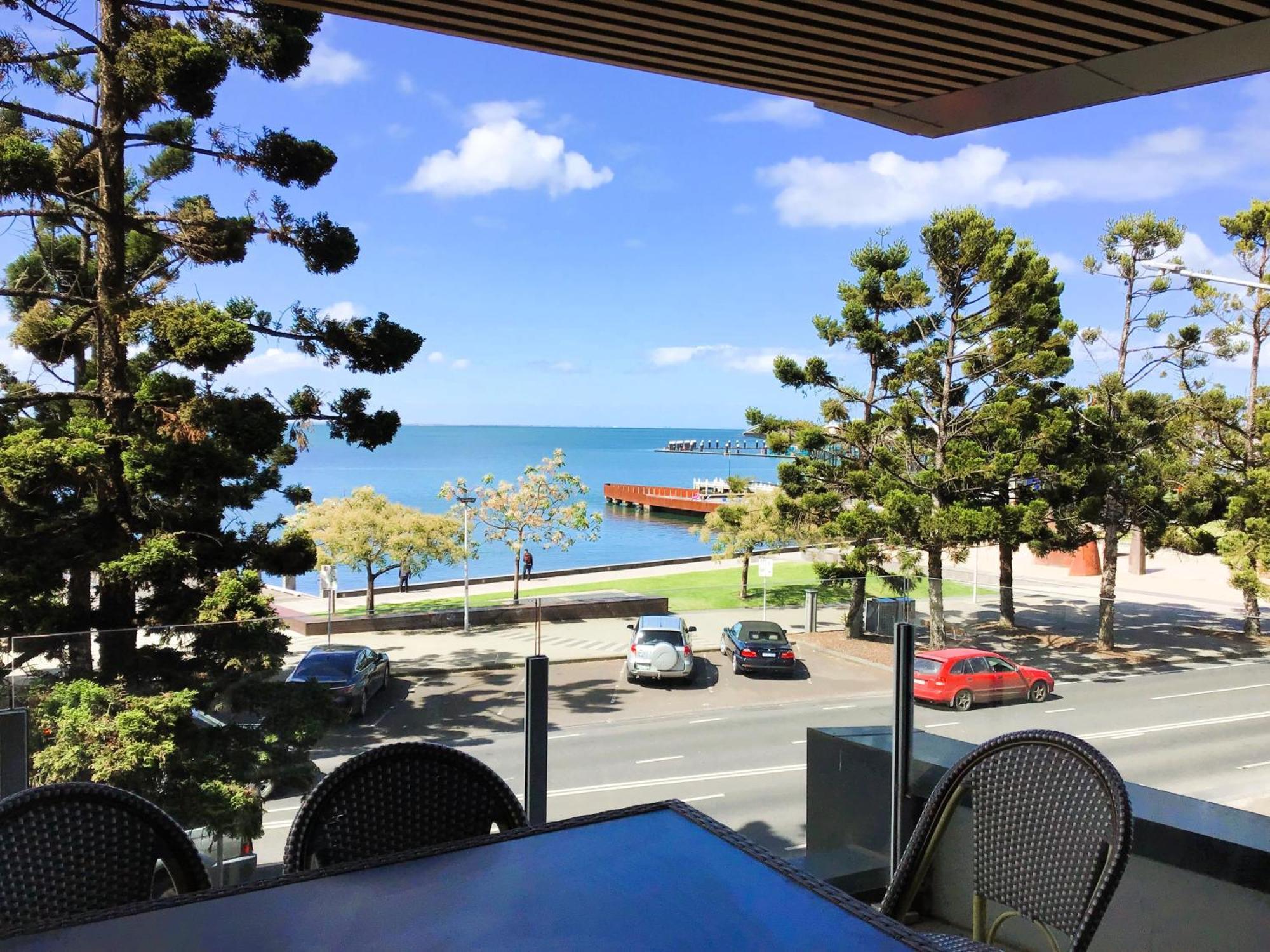 Apartment 3 Bedroom Pier Point With Bay Views On The Waterfront 801 Geelong
