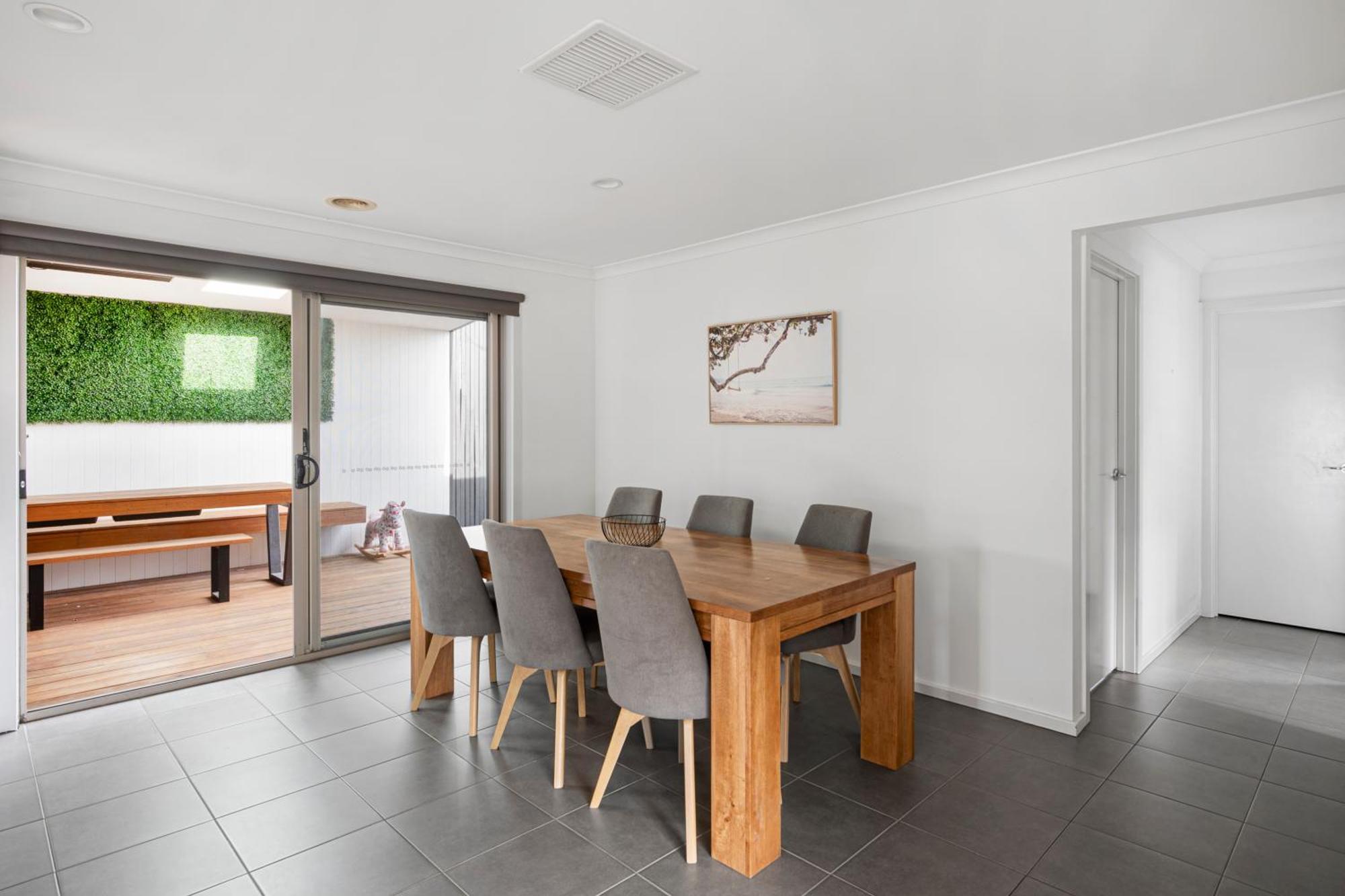 Holiday home Family Getaway - & Surf *