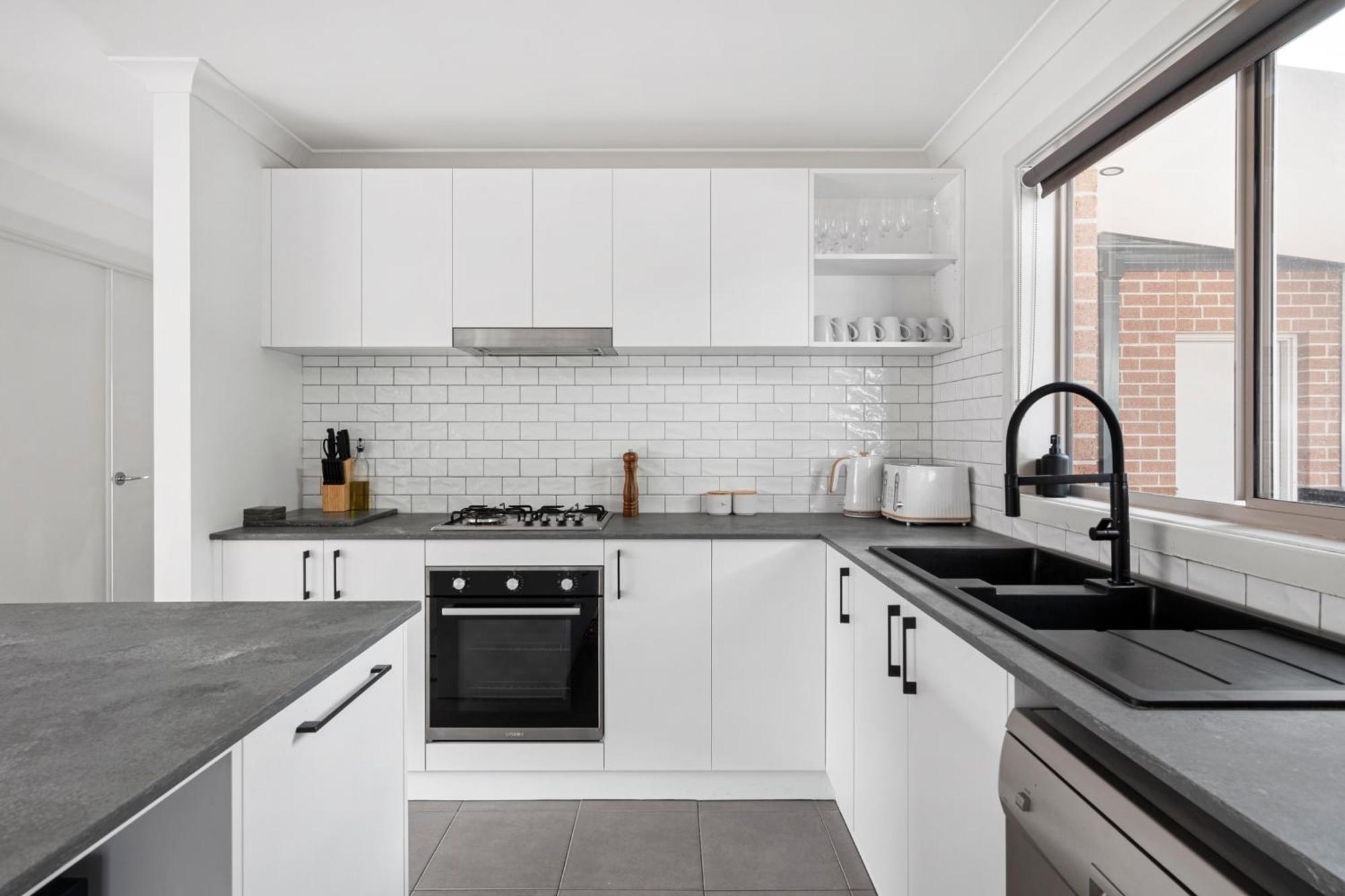 Family Getaway - & Surf Holiday home