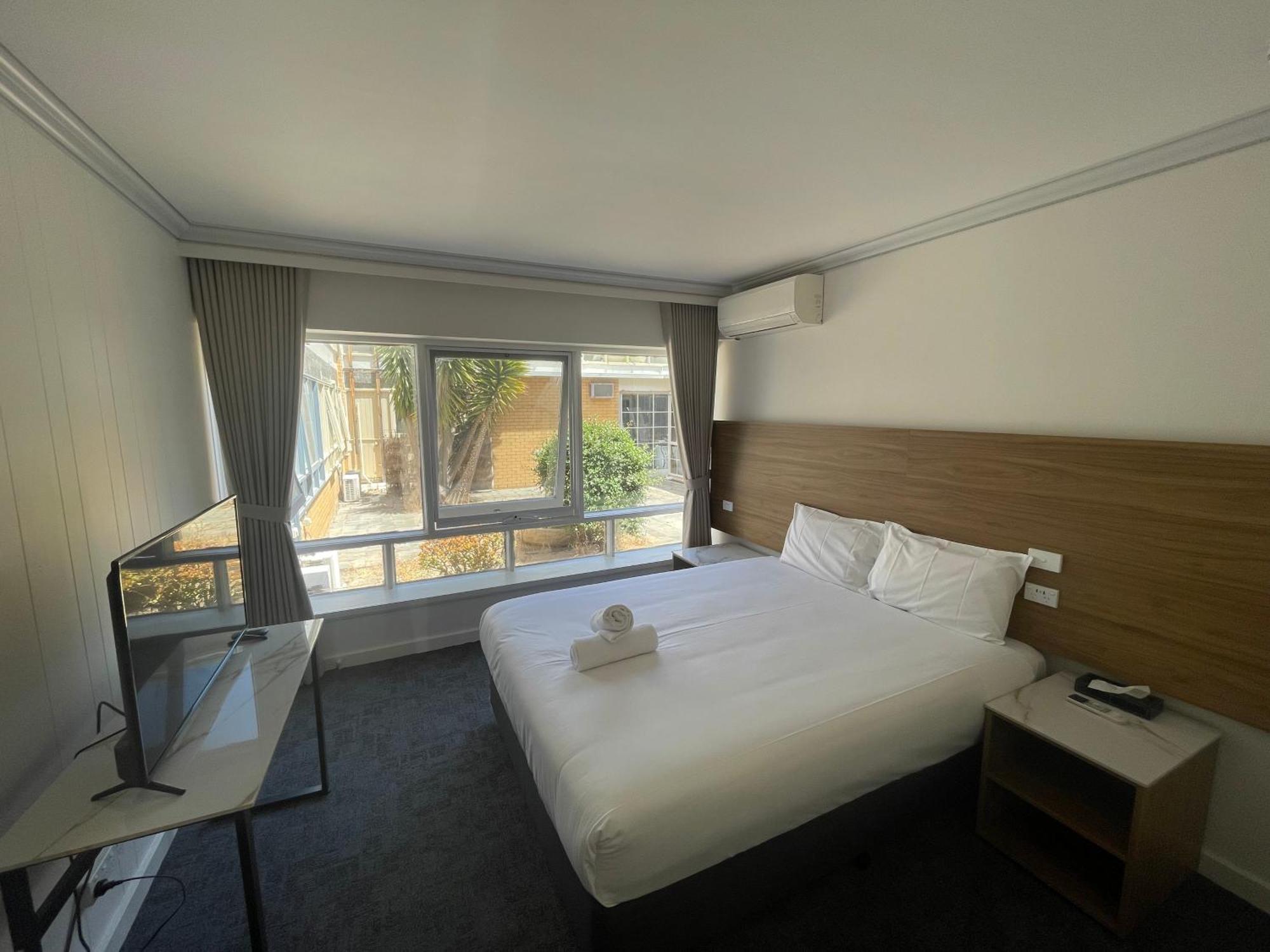 Kingsway 4* Geelong