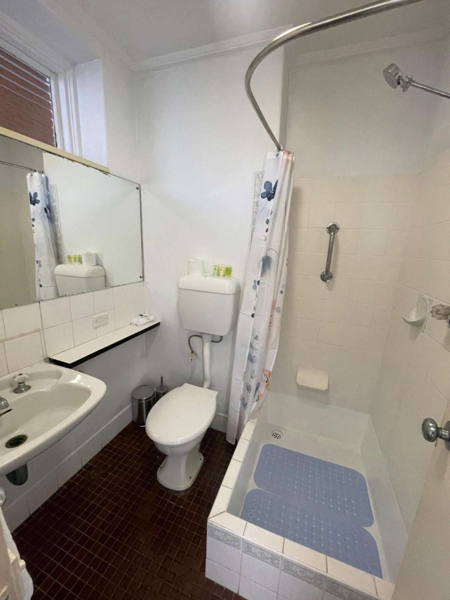Kingsway 4*