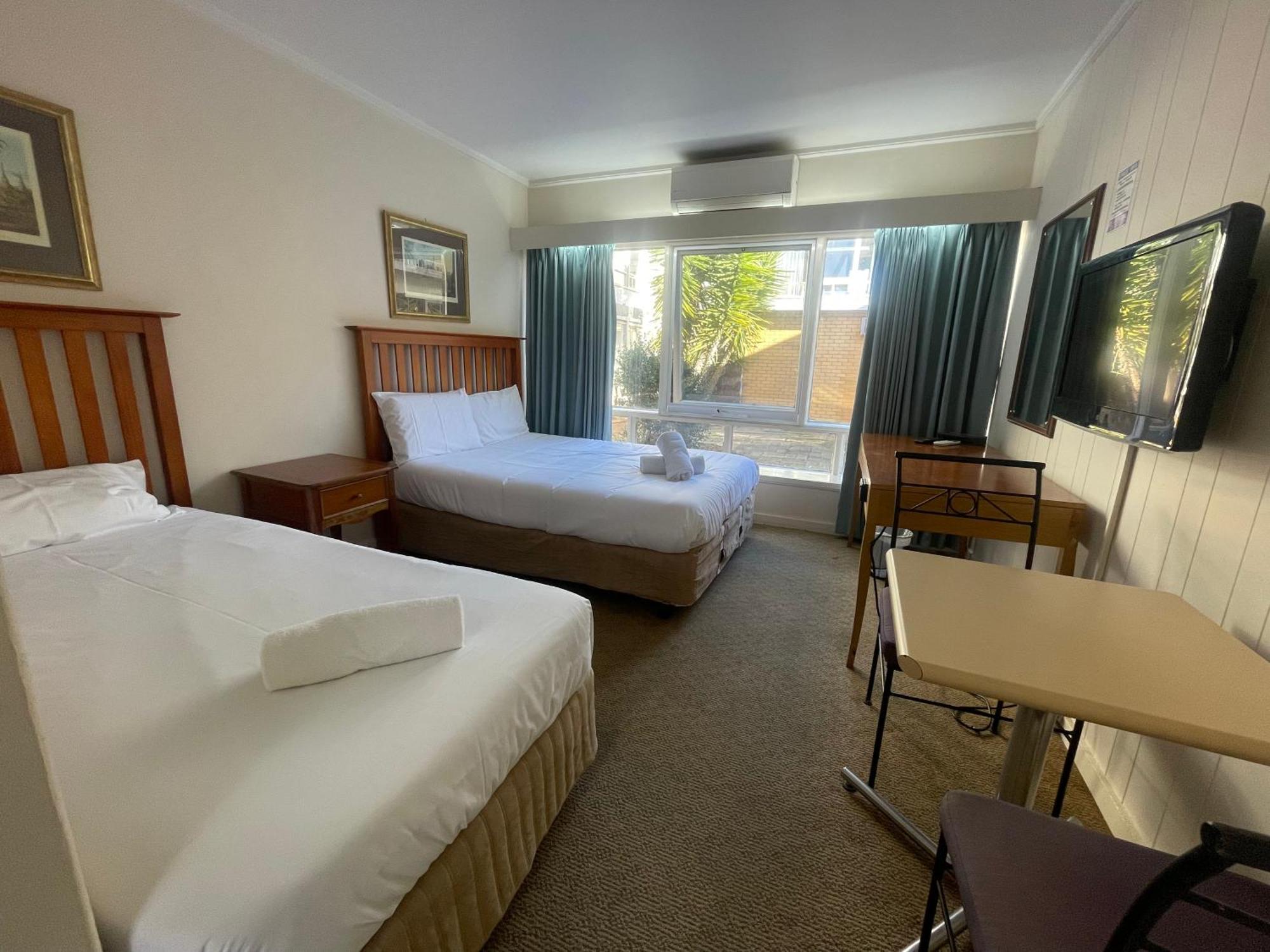 Kingsway 4* Geelong