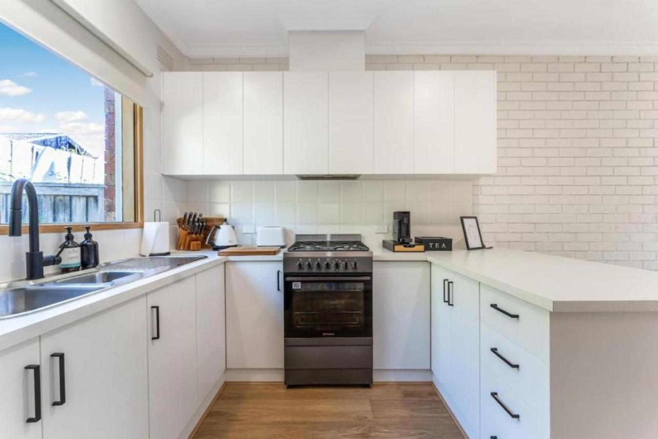 Cozy Newtown 2 Bedroom Unit