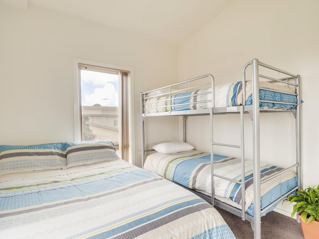 Apartment Mckillop By Gold Star Geelong