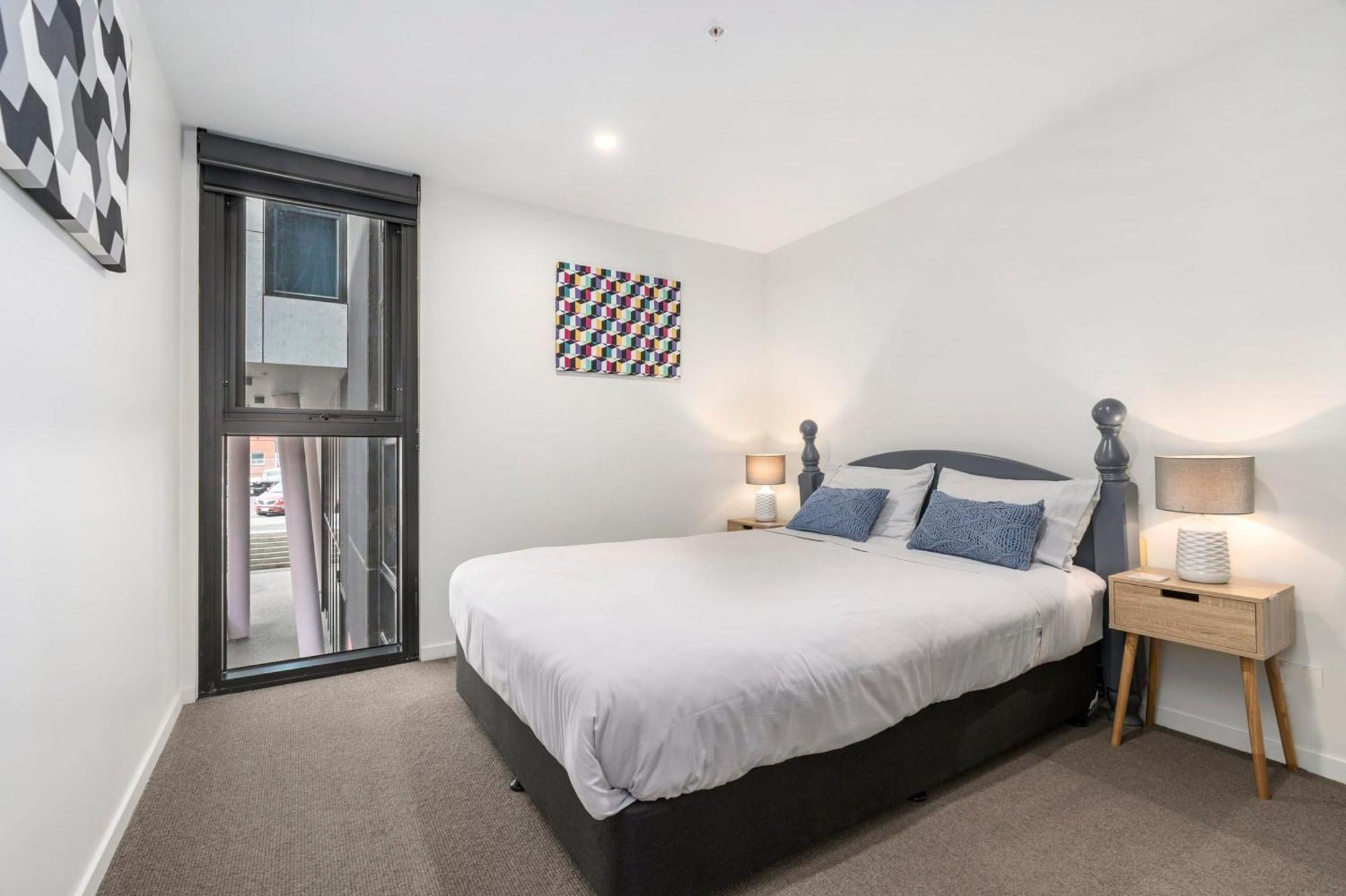 Modern Near Hospital Apartment Geelong