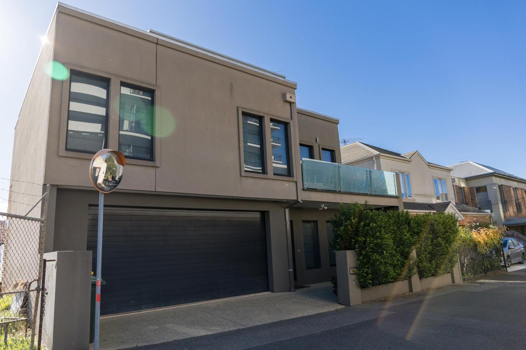 Stylish Retreat Steps From Waterfront, With Parking, Wi-fi, Ac * Geelong
