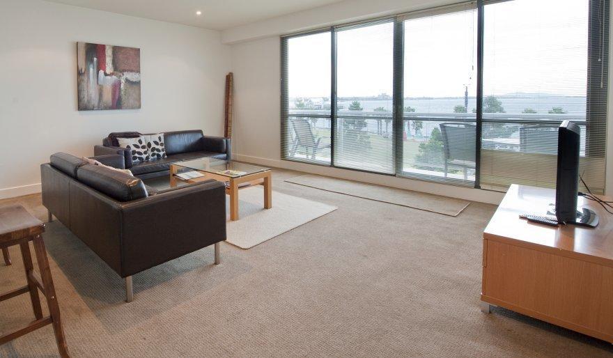 The Waterfront Apartment
