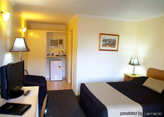 Hacienda Motel 3*