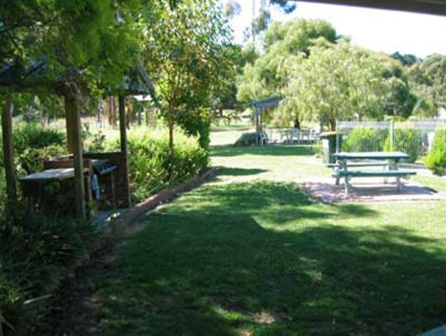 Aristocrat Waurnvale Motel 3*