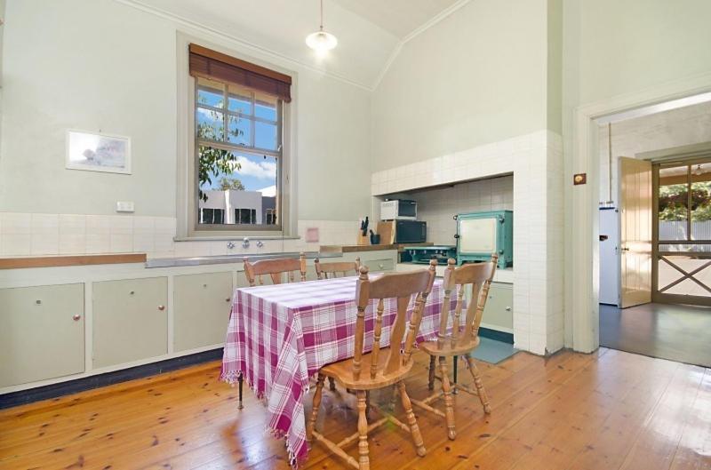 Gatehouse On Ryrie Bed & Breakfast 3*