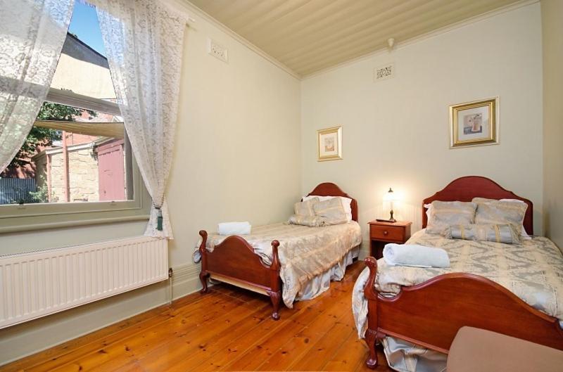 Gatehouse On Ryrie Bed & Breakfast