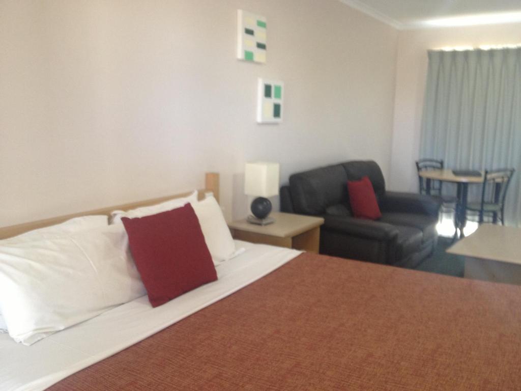 Motel Rose Garden 4*