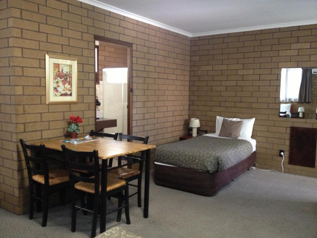 Rippleside Park Motor 3* Geelong