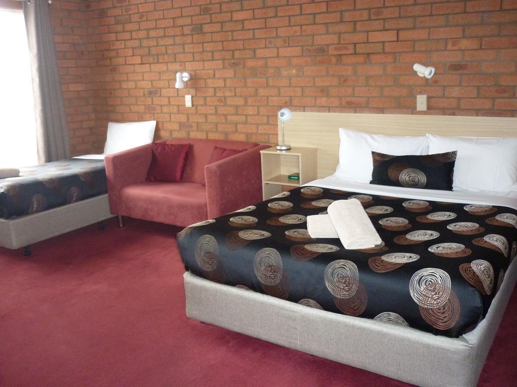 Shannon Motor Motel 3*