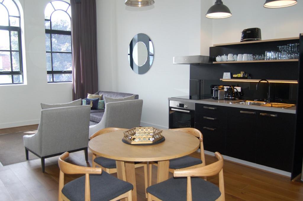 Devlin Aparthotel 4*