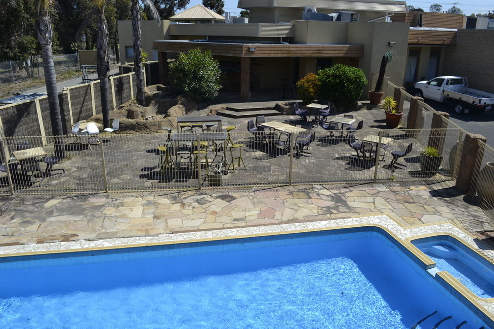Sphinx 4*
