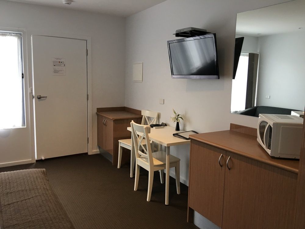 Belmercer Motel 4*