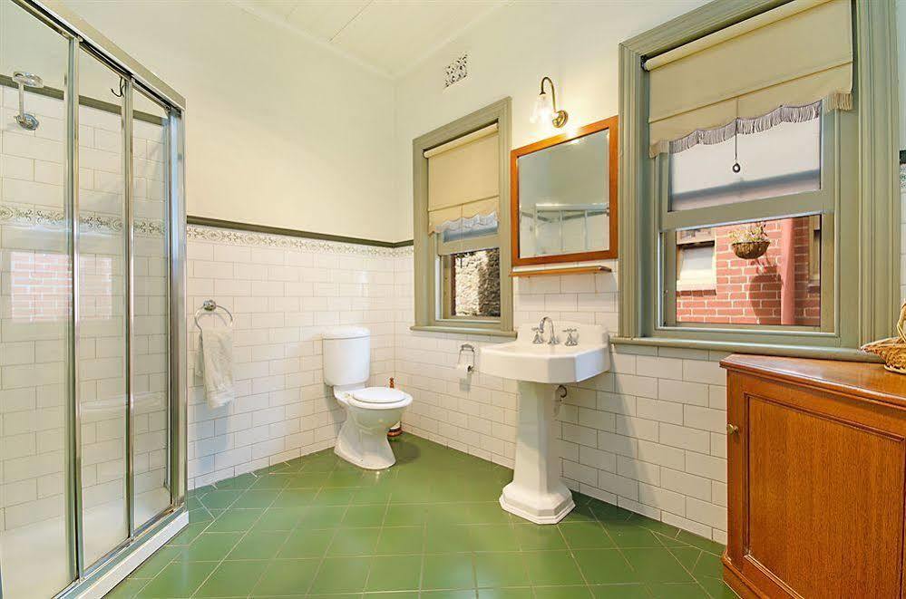 Gatehouse On Ryrie Bed & Breakfast