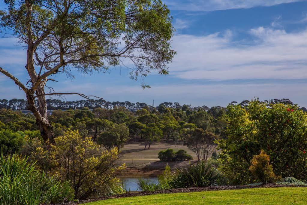 Waurn Ponds Estate 3* Geelong