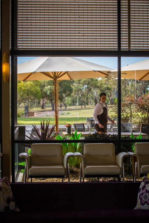 Waurn Ponds Estate 3* Geelong