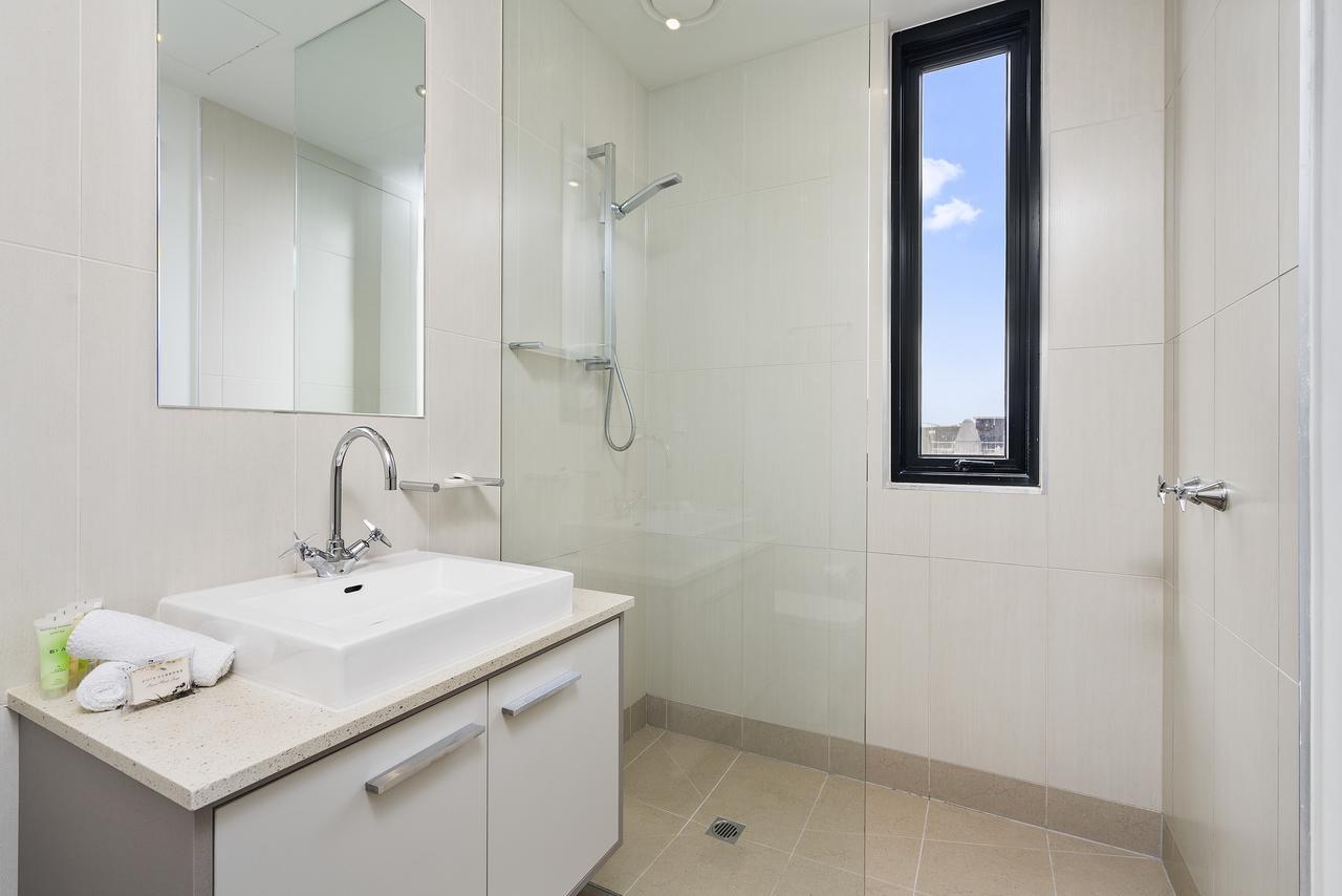 Pier Point 105 Apartment