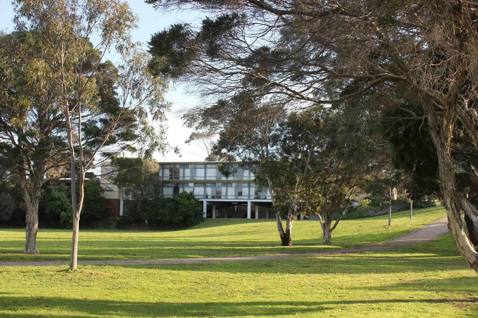 Parkside Motel
