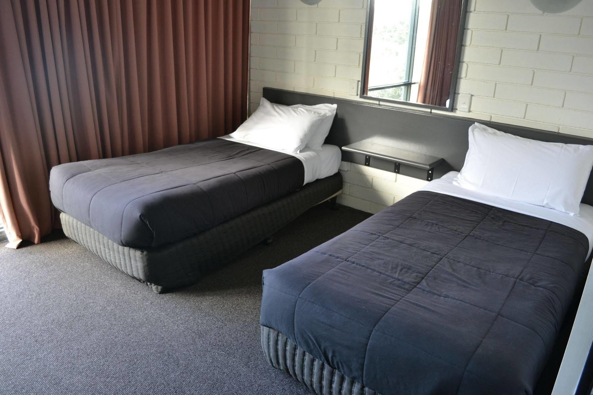 Motel Parkside 4*