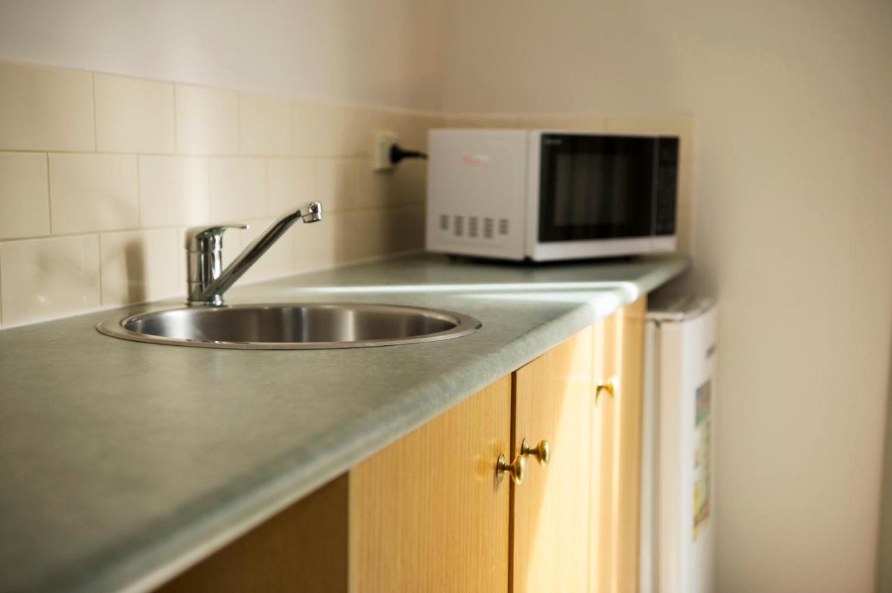 Rose Garden Motel 4*